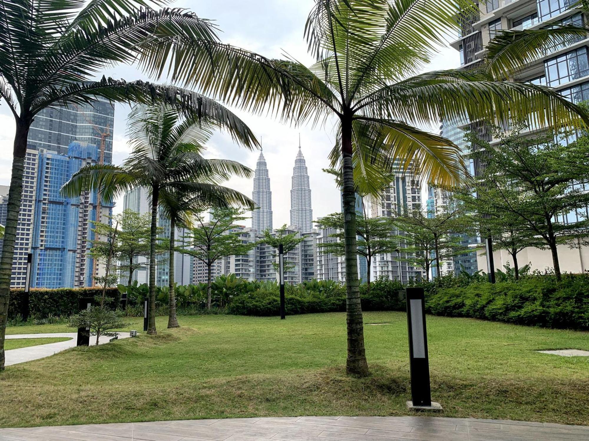 Eaton At Klcc By Arman *